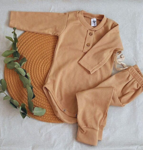 Conjunto Caramelo